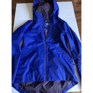 WOMENS TNF THE NORTH FACE. VENTURE 2 JACKET SIZE MEDIUM